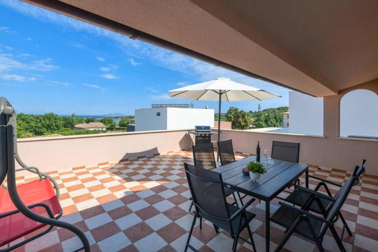 Ana Appartement Ližnjan Buitenkant foto