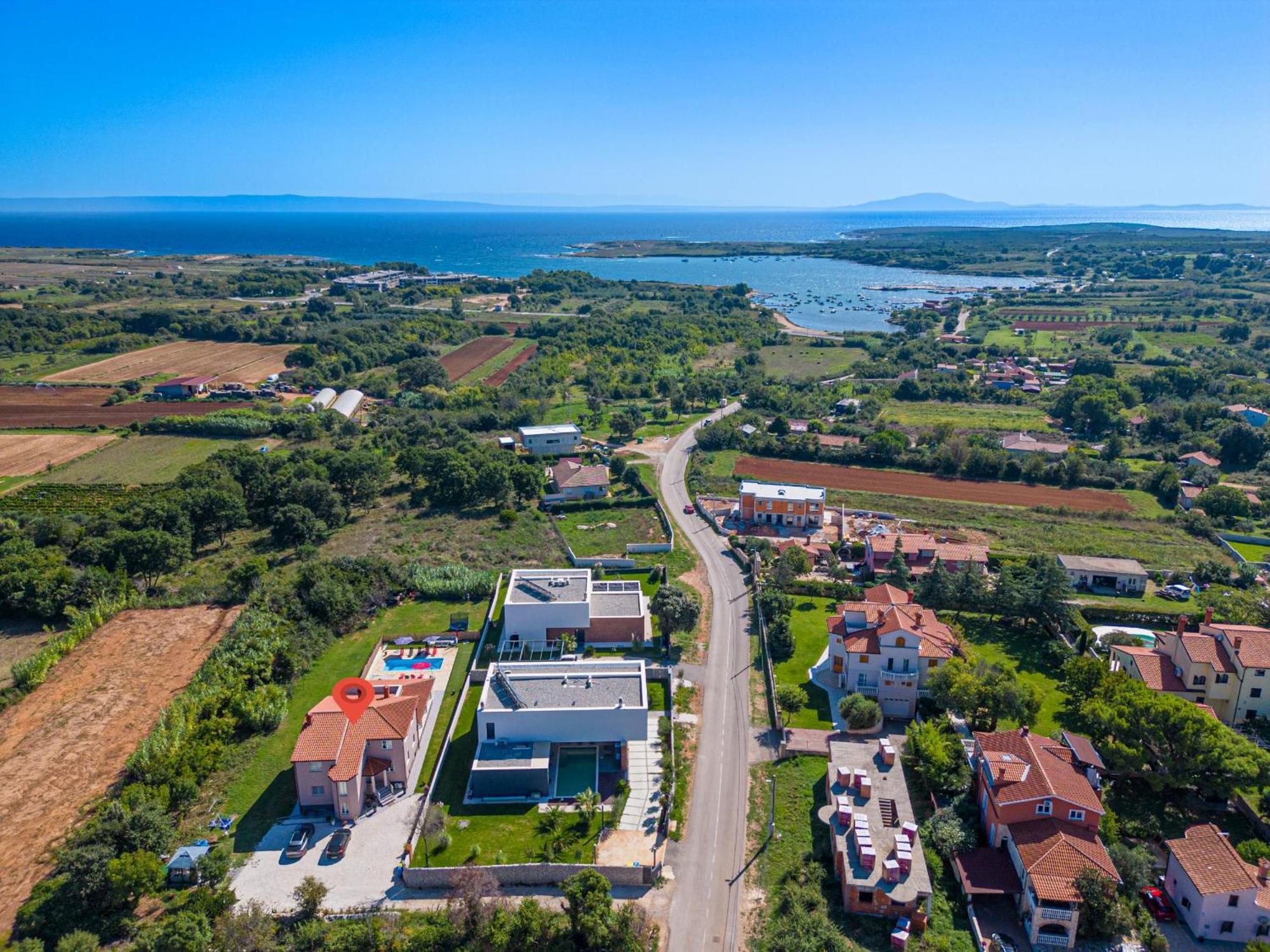 Ana Appartement Ližnjan Buitenkant foto