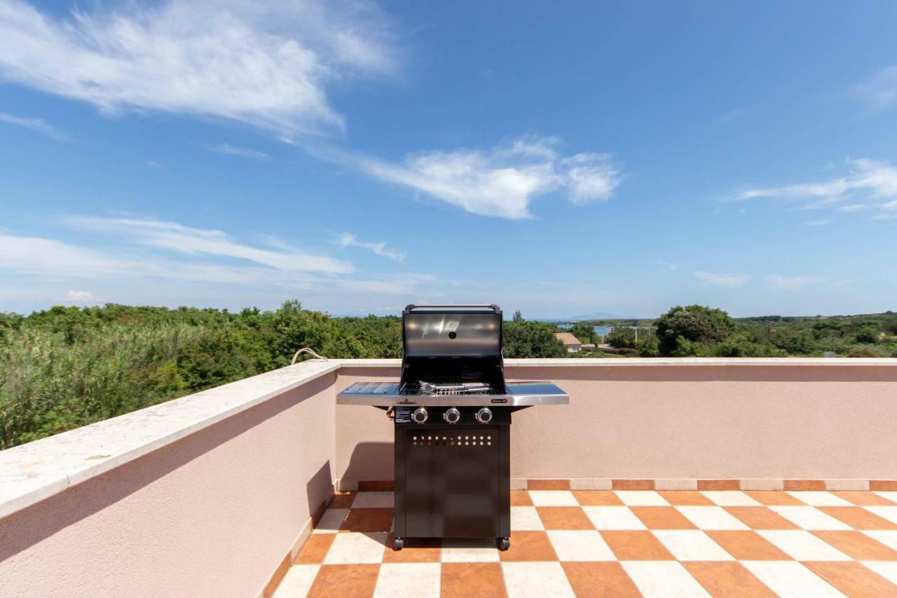 Ana Appartement Ližnjan Buitenkant foto